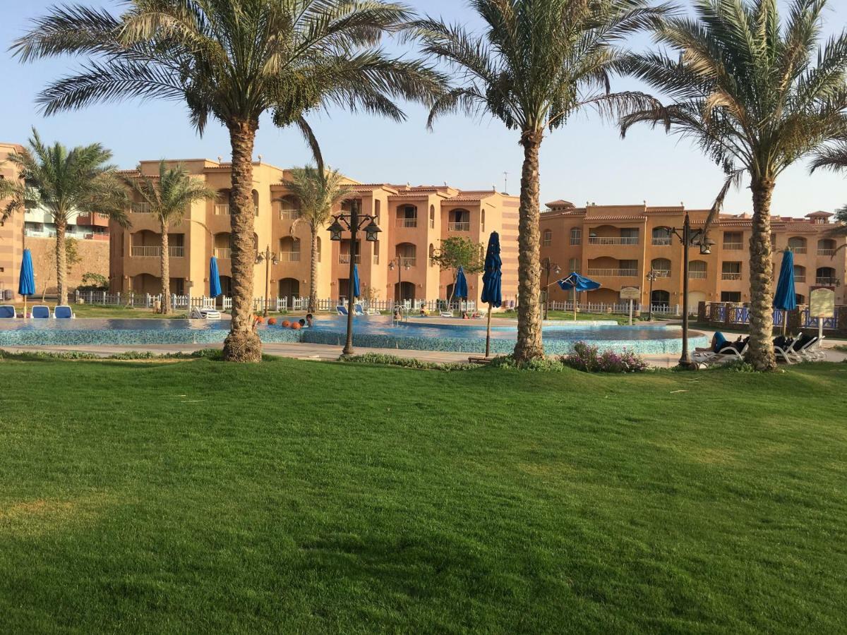 Special Chalets In Porto South Beach Families Ain Sukhna Exterior photo