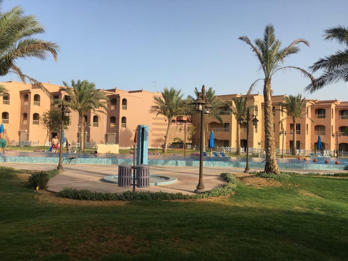 Special Chalets In Porto South Beach Families Ain Sukhna Exterior photo