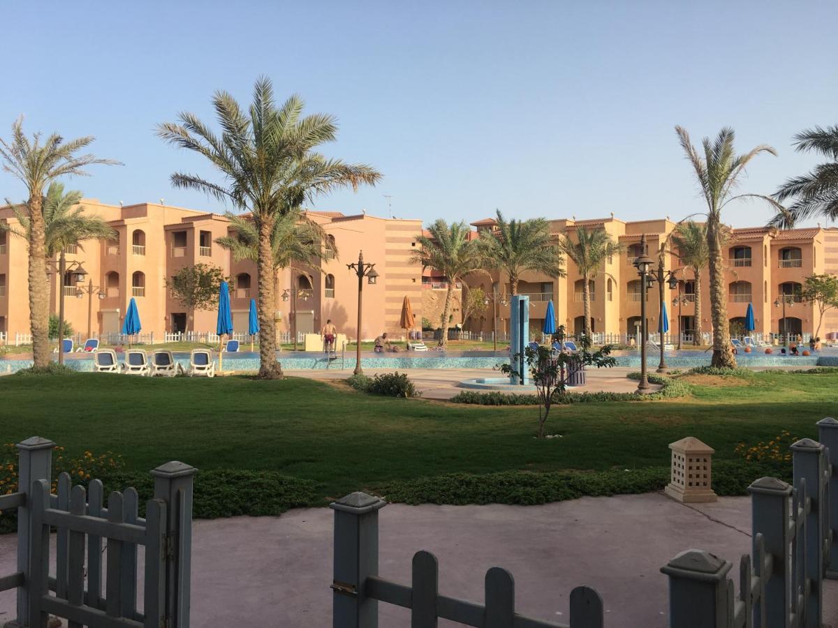 Special Chalets In Porto South Beach Families Ain Sukhna Exterior photo